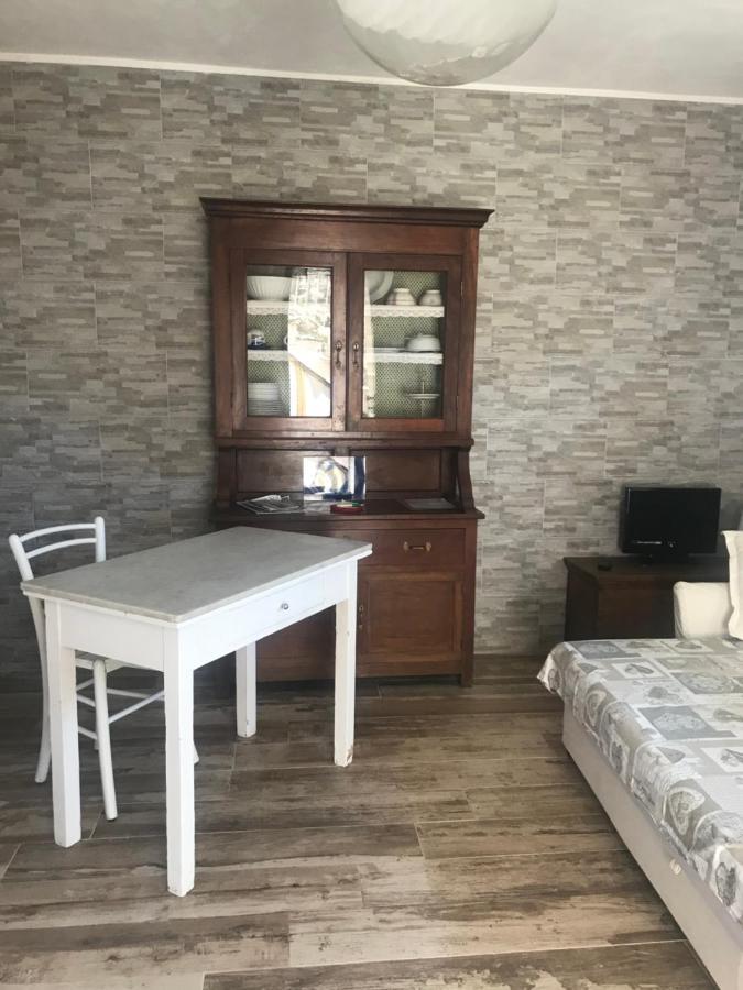 Appartement Monolocale Per Coppia à Carrodano Inferiore Extérieur photo